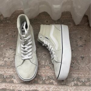 W 7.5 Mint Green Vans High-Top Platform Sneakers